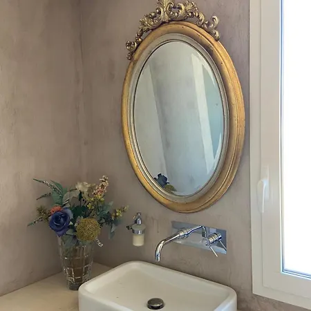 Villa Marinellahomeandsea *